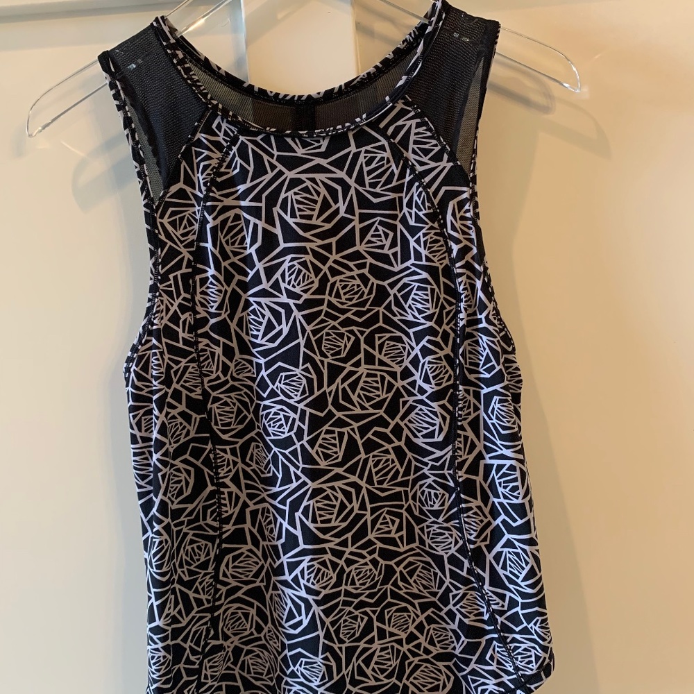 COPY - Lululemon Sculpt Tank in Posey Black White Size 6